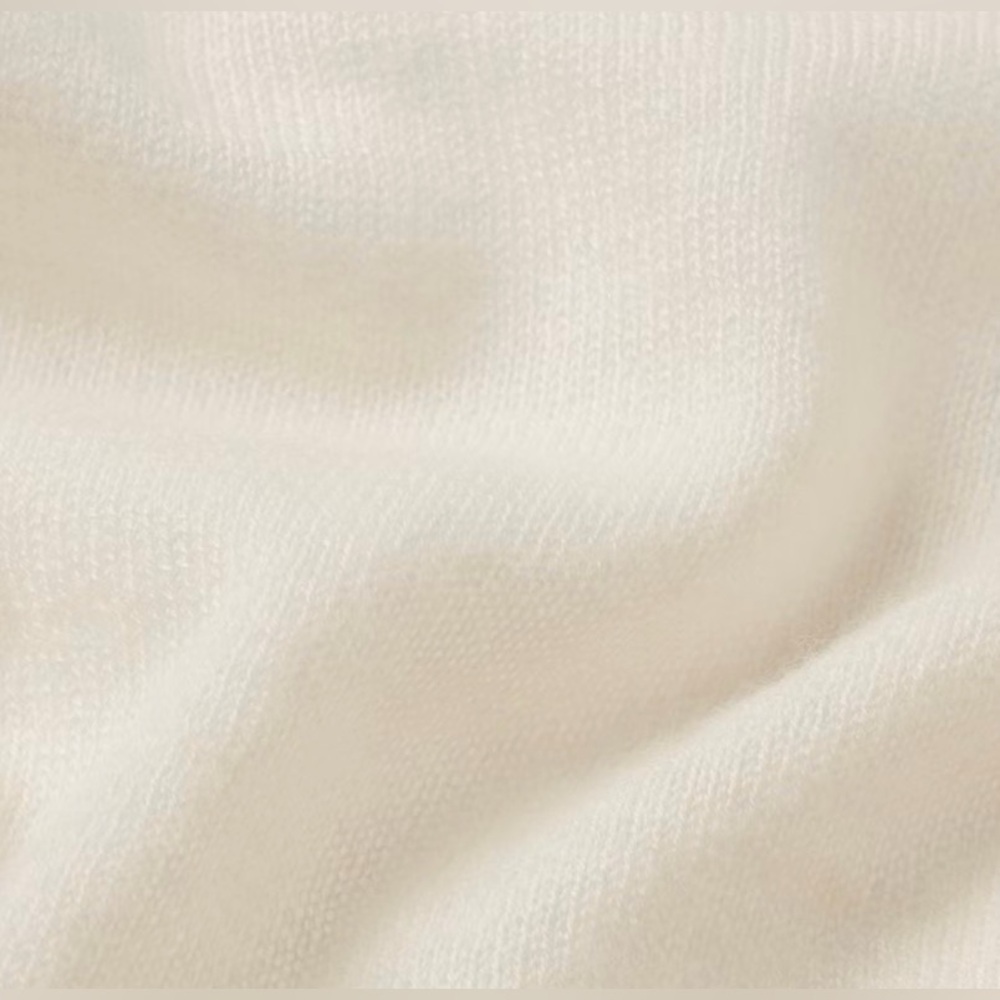 NWT Skims 100% Cashmere Cardigan Size M– Luxe Soft Essential. Color -Egret - Picture 4 of 6
